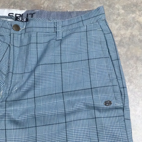 Split shorts - Picture 3 of 4